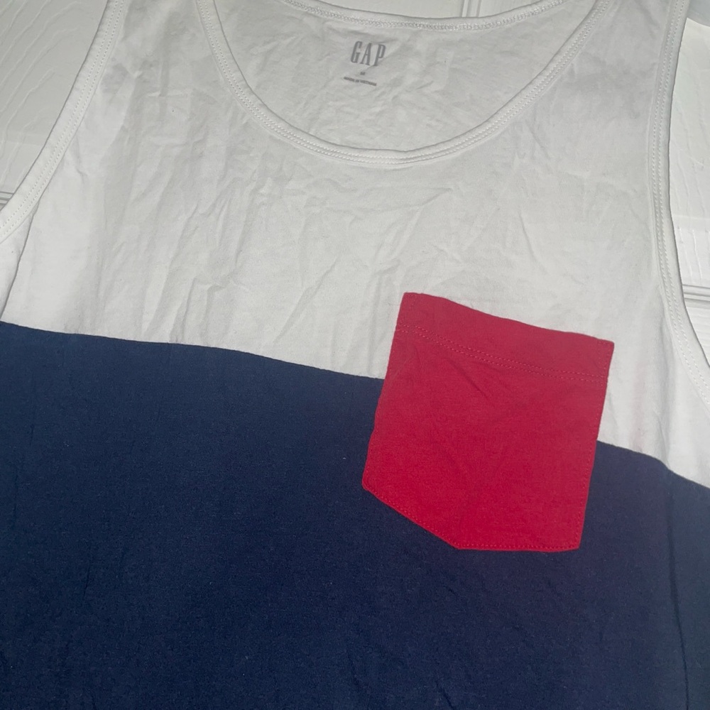 GAP White Casual Tee - Picture 2 of 4